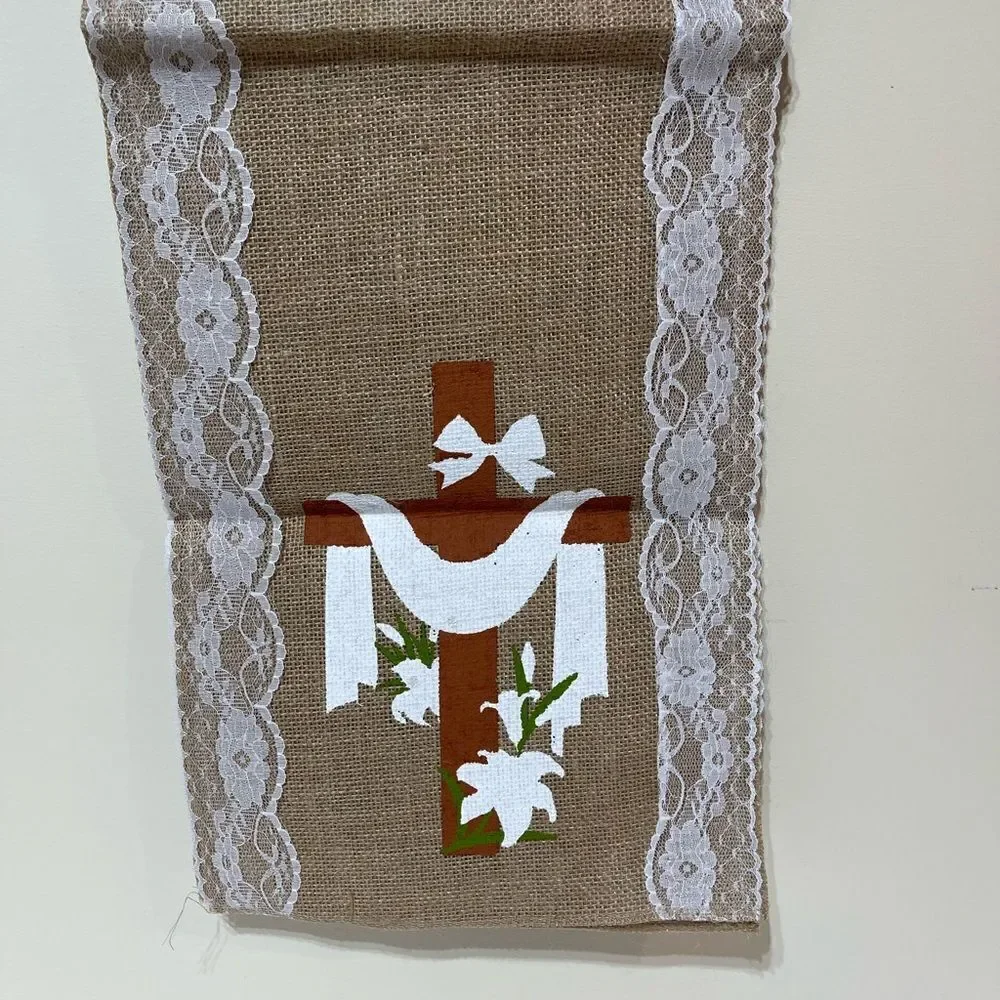 Easter Burlap and Lace Table Runner NWT